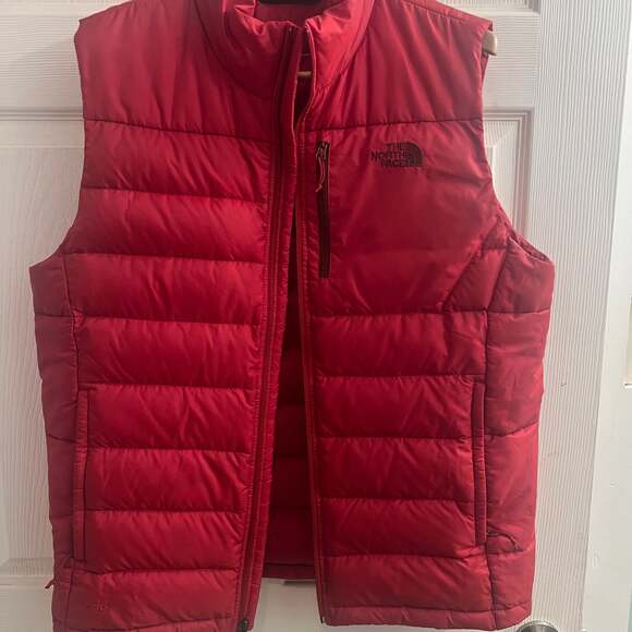 The North Face Men's Aconcagua 2 Insulated Vest Brick House Red SIZE L Cabincore - Picture 2 of 11
